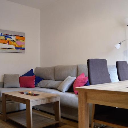 Apartamentos Turisticos - Hostal Los Alisos Aliseda Eksteriør bilde