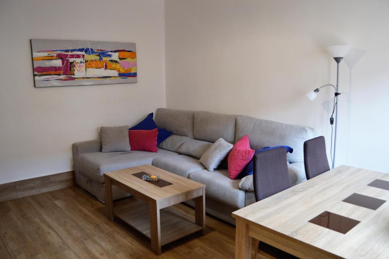 Apartamentos Turisticos - Hostal Los Alisos Aliseda Eksteriør bilde
